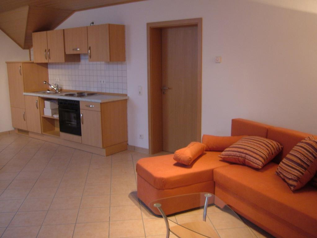 Fliederhof Ferienwohnungen Herresbach Room photo